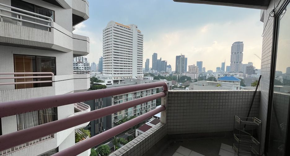 Wohnung zum Kauf mit 3 Zimmer in Watthana, Bangkok