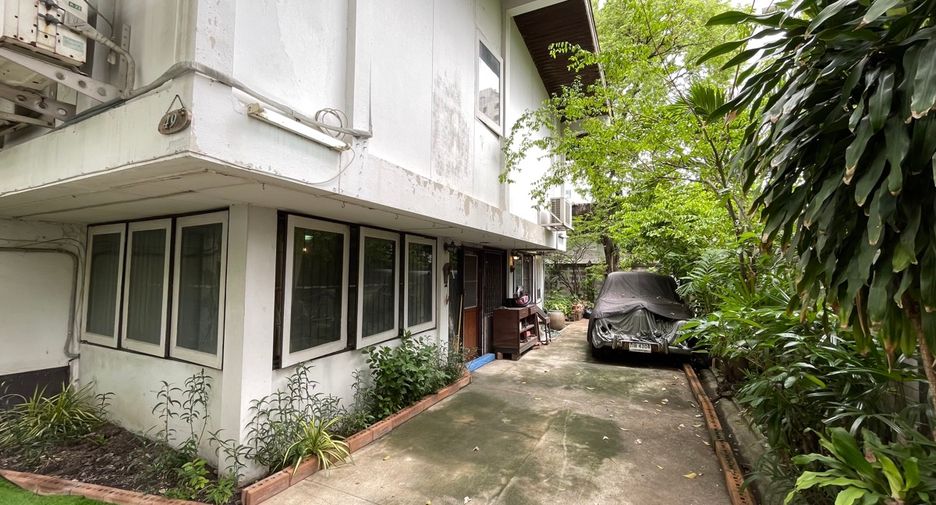 出售 3 卧室 独立屋 在 Watthana, 曼谷