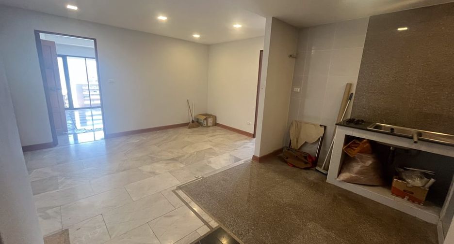 À vendre 3 chambres condo à Watthana, Bangkok