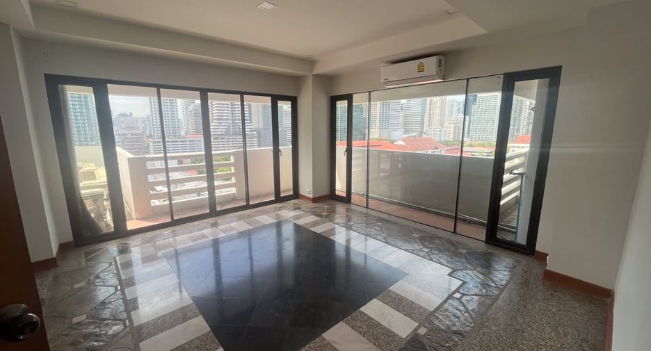 À vendre 3 chambres condo à Watthana, Bangkok
