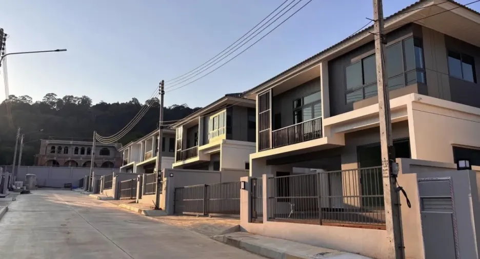 Casa en venta de 4 habitaciones en Thalang, Phuket