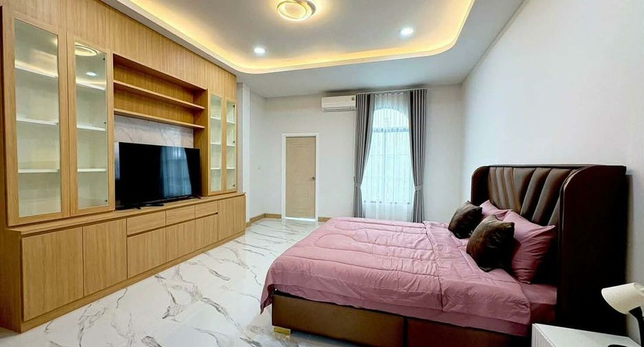 À vendre et à louer 4 chambres villa à San Sai, Chiang Mai