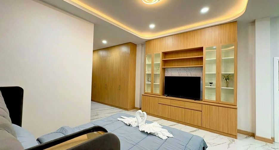 À vendre et à louer 4 chambres villa à San Sai, Chiang Mai