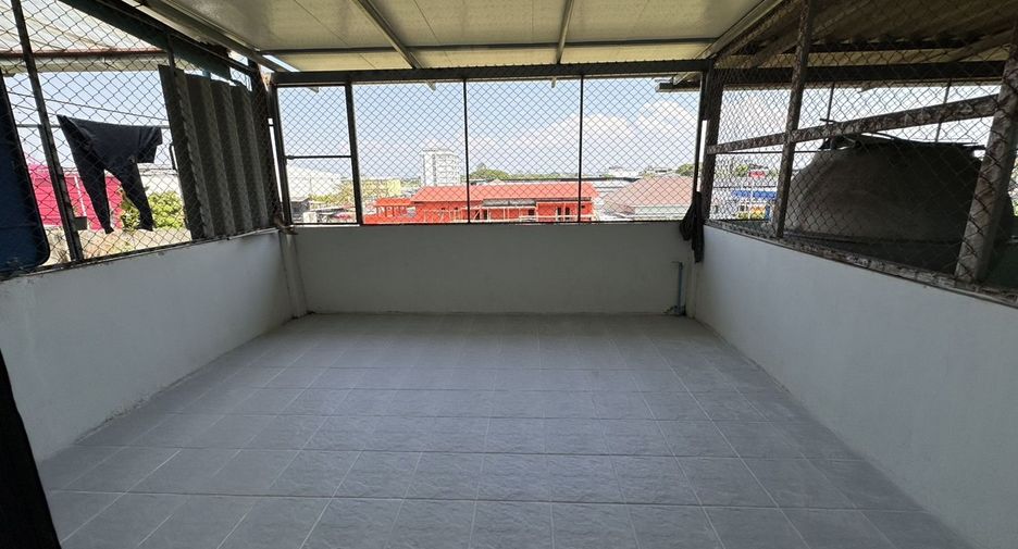 Local comercial en venta de 3 habitaciones en Mueang Chiang Mai, Chiang Mai