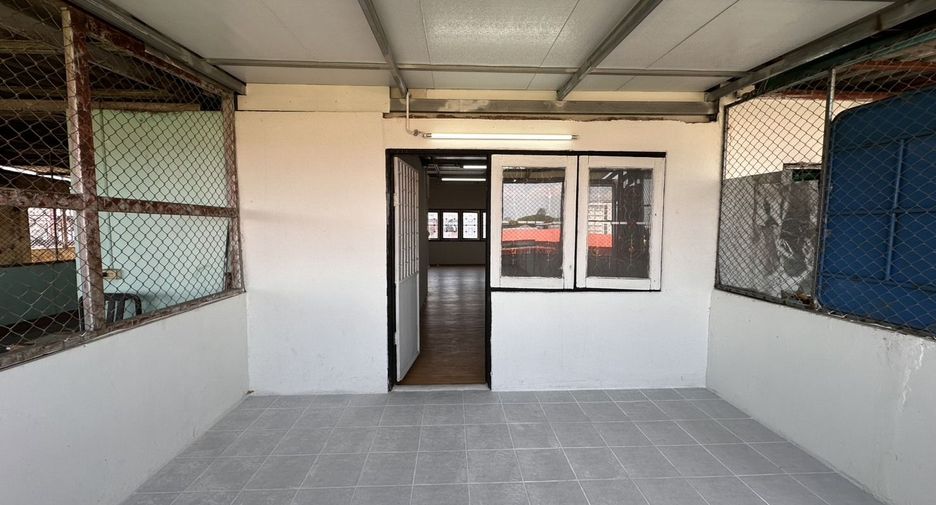 Local comercial en venta de 3 habitaciones en Mueang Chiang Mai, Chiang Mai