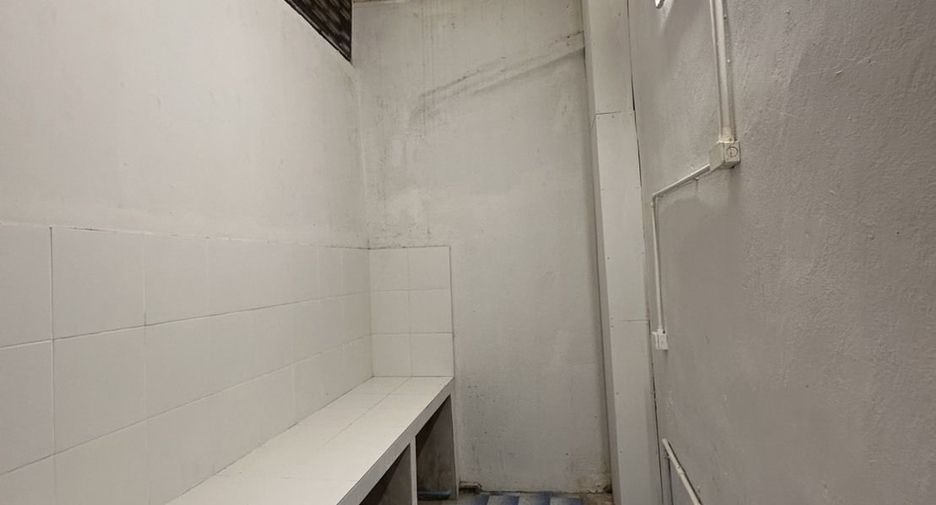 Local comercial en venta de 3 habitaciones en Mueang Chiang Mai, Chiang Mai