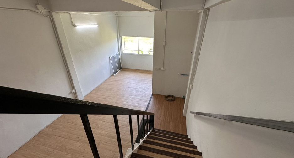 Local comercial en venta de 3 habitaciones en Mueang Chiang Mai, Chiang Mai