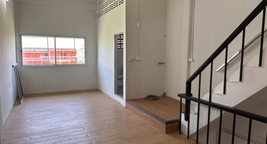 Local comercial en venta de 3 habitaciones en Mueang Chiang Mai, Chiang Mai