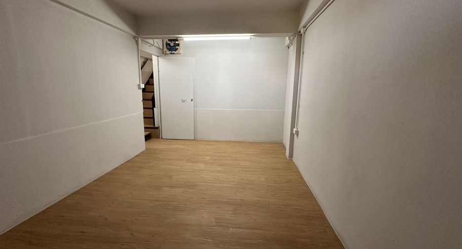 Local comercial en venta de 3 habitaciones en Mueang Chiang Mai, Chiang Mai