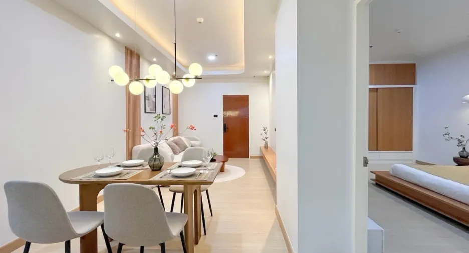 For sale 2 bedrooms condo in Bang Phlat, Bangkok