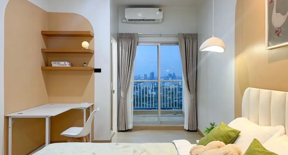For sale 2 bedrooms condo in Bang Phlat, Bangkok