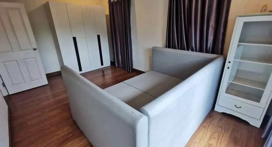 For sale 4 bedrooms house in San Kamphaeng, Chiang Mai