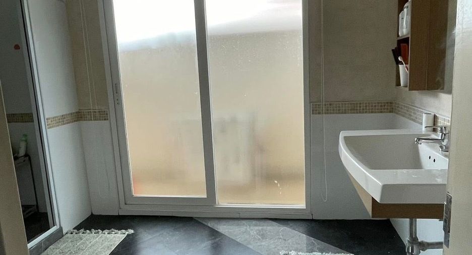 For sale 4 ベッドルーム house in San Kamphaeng, Chiang Mai