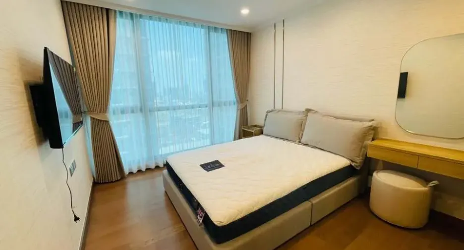 For rent 2 bedrooms condo in Watthana, Bangkok