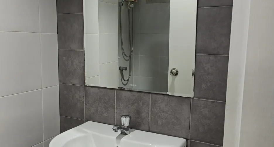 For rent 1 bed condo in Phra Khanong, Bangkok