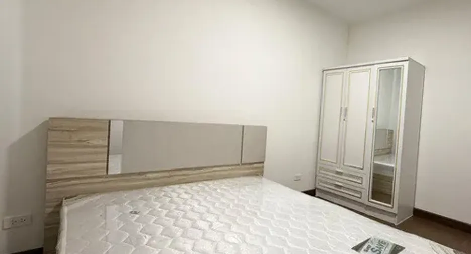 For sale and for rent 4 bedrooms townhouse in Bang Phli, Samut Prakan