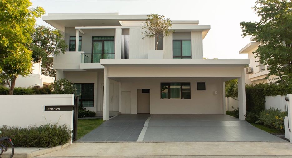 For rent 4 bedrooms house in Bang Phli, Samut Prakan