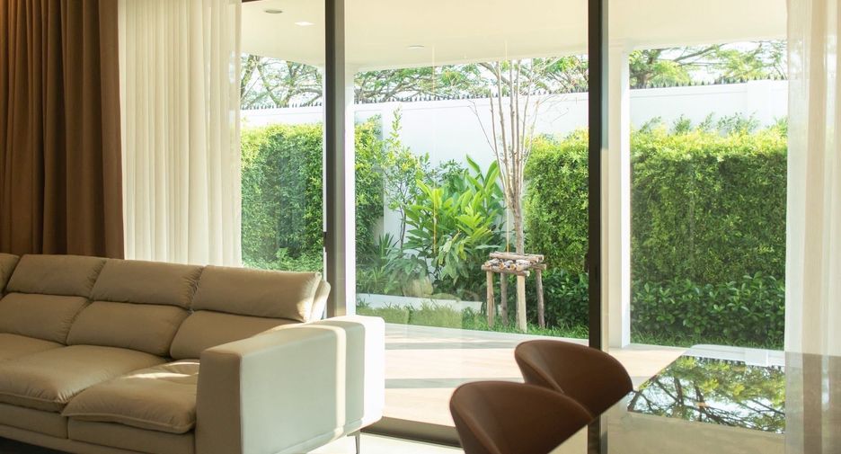 For rent 4 bedrooms house in Bang Phli, Samut Prakan