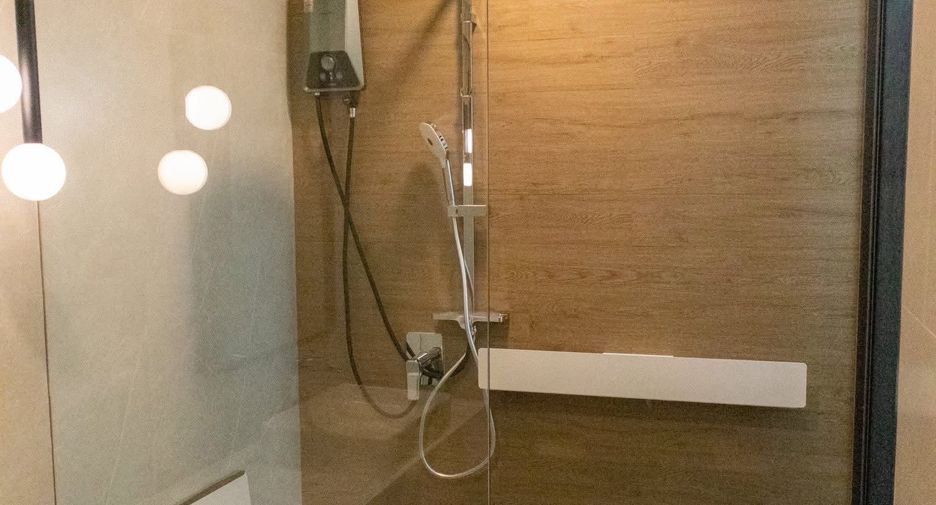 Casa en alquiler de 4 habitaciones en Bang Phli, Samut Prakan