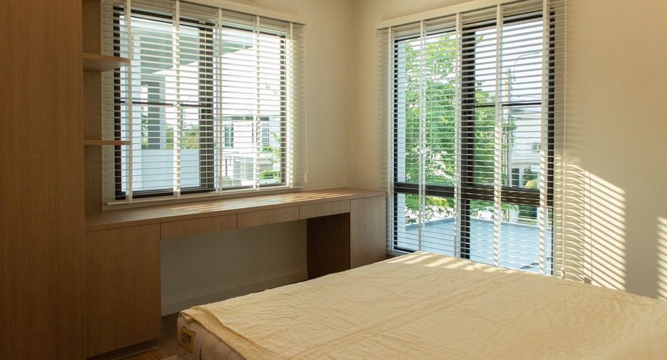 For rent 4 bedrooms house in Bang Phli, Samut Prakan