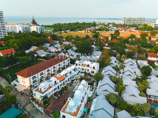 Casa en alquiler de 3 habitaciones en Bang Lamung, Chonburi