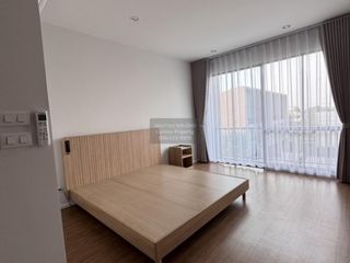 Reihenhaus zur Miete mit 3 Zimmer in Saphan Sung, Bangkok