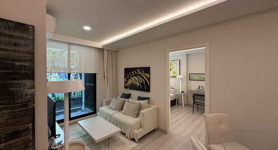 For rent 2 bedrooms condo in Khlong Toei, Bangkok