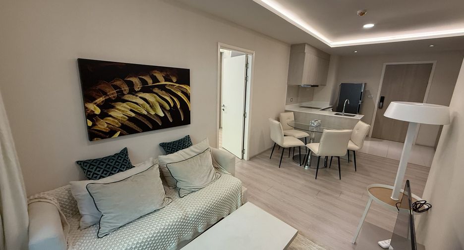 For rent 2 bedrooms condo in Khlong Toei, Bangkok