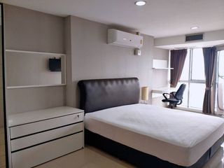 Wohnung zur Miete mit 3 Zimmer in Khlong Toei, Bangkok