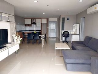 Wohnung zur Miete mit 3 Zimmer in Khlong Toei, Bangkok