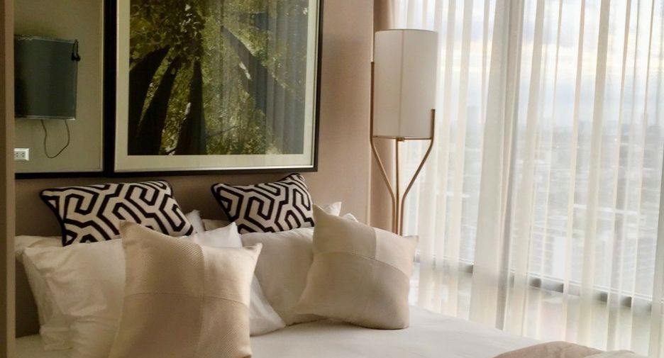 Condo en alquiler y en venta de 2 habitaciones en Khlong Toei, Bangkok