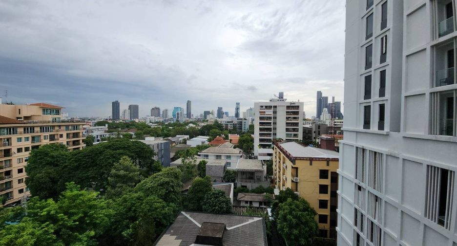 Condo en alquiler de 3 habitaciones en Watthana, Bangkok