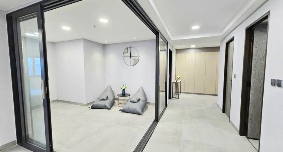 Wohnung zur Miete mit 3 Zimmer in Khlong Toei, Bangkok