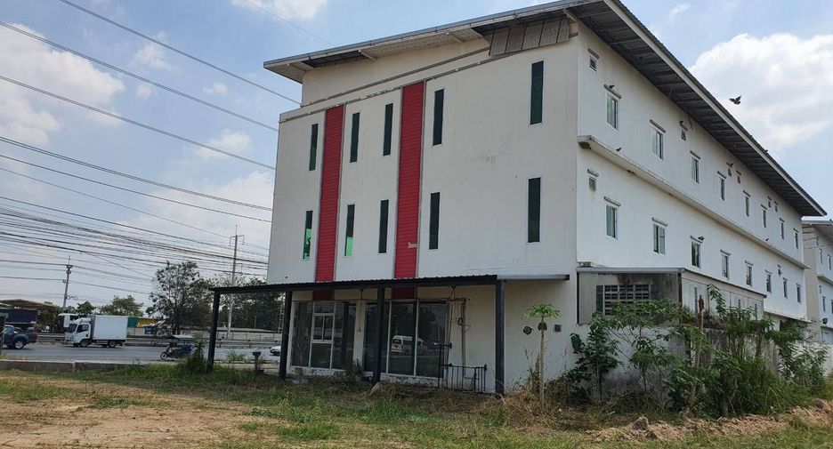 For sale 3 bedrooms townhouse in Chaloem Phra Kiat, Saraburi