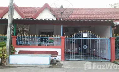 For sale 2 bedrooms townhouse in Si Maha Phot, Prachin Buri