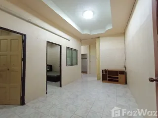 For sale 2 bedrooms townhouse in Si Maha Phot, Prachin Buri