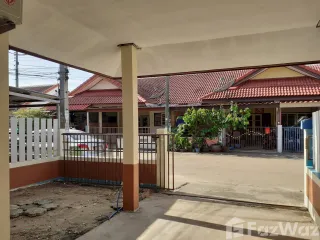 For sale 2 bedrooms townhouse in Si Maha Phot, Prachin Buri