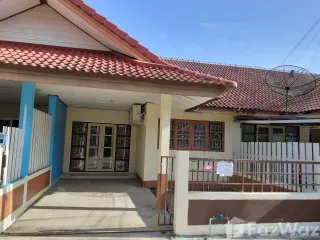 For sale 2 bedrooms townhouse in Si Maha Phot, Prachin Buri