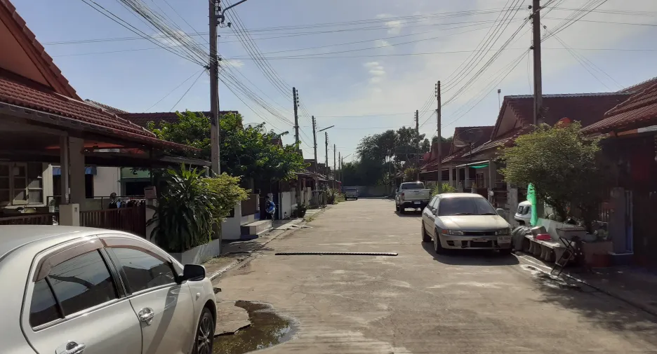 For sale 2 bedrooms townhouse in Si Maha Phot, Prachin Buri