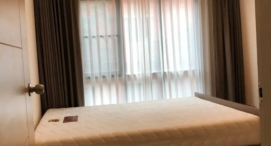 For sale 1 bed condo in Khlong Luang, Pathum Thani
