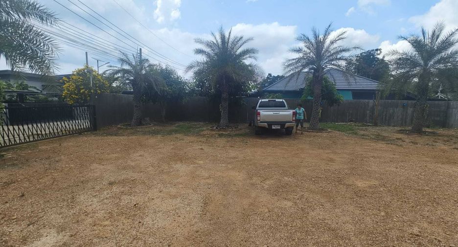 Hotel en venta de 4 habitaciones en Sattahip, Chonburi