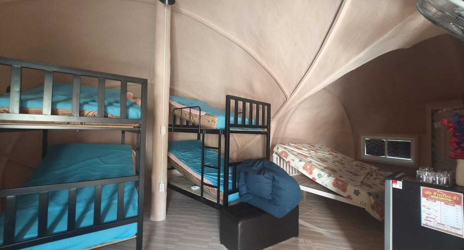 Hotel en venta de 4 habitaciones en Sattahip, Chonburi