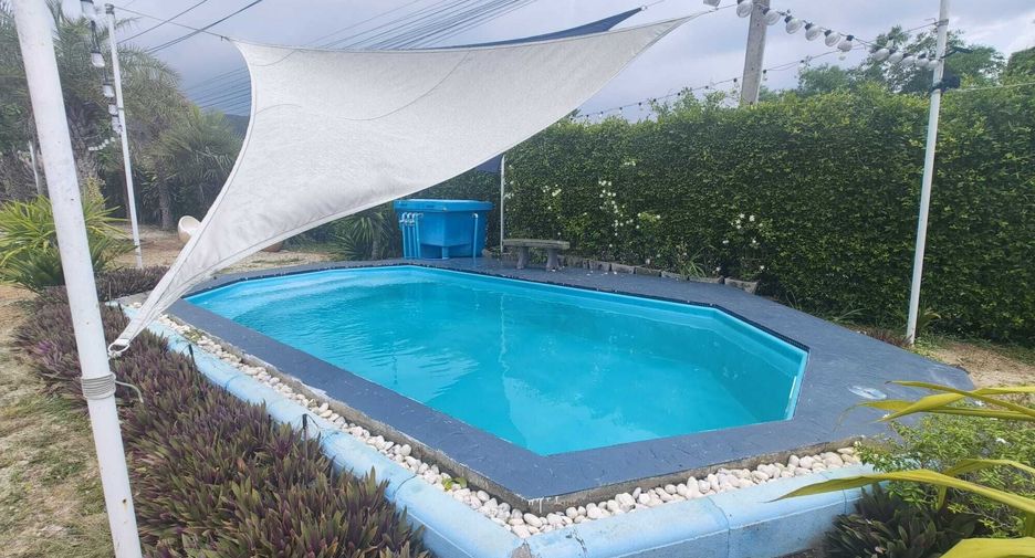 Hotel en venta de 4 habitaciones en Sattahip, Chonburi
