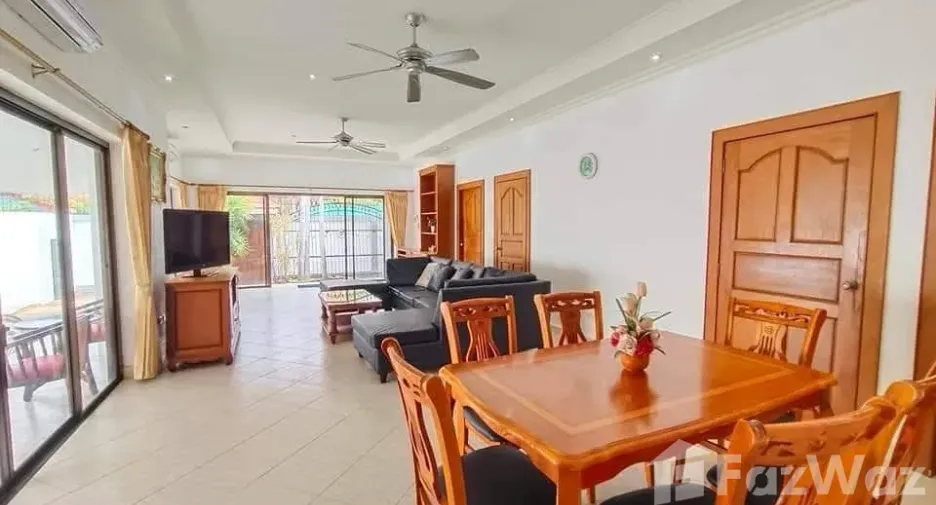 Casa en alquiler de 3 habitaciones en Bang Lamung, Chonburi
