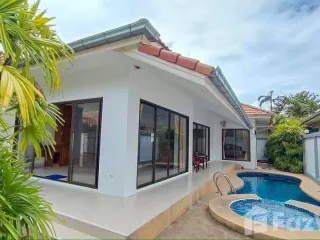 À louer 3 chambres maison à Bang Lamung, Chonburi