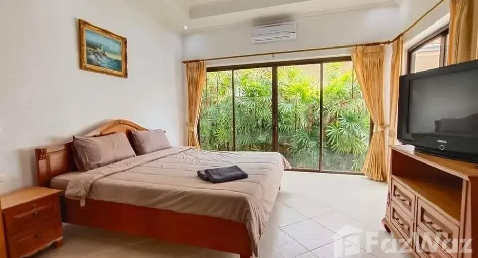 Casa en alquiler de 3 habitaciones en Bang Lamung, Chonburi