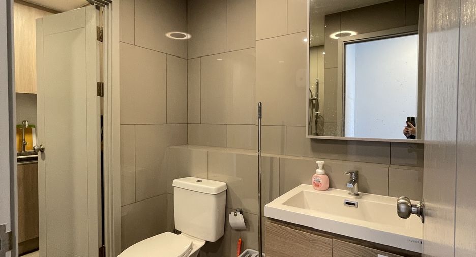For rent 2 bedrooms condo in Bang Sue, Bangkok
