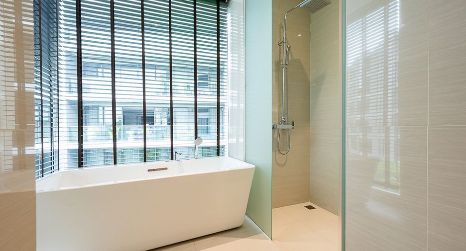 For rent 4 bedrooms condo in Suan Luang, Bangkok