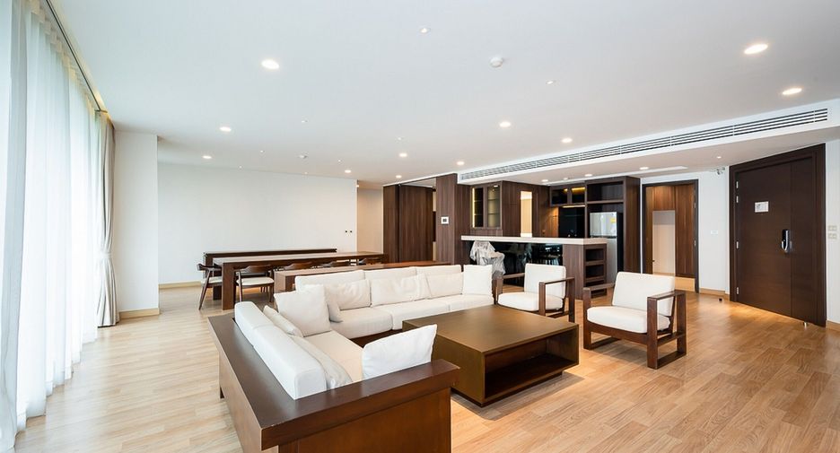 For rent 4 bedrooms condo in Suan Luang, Bangkok