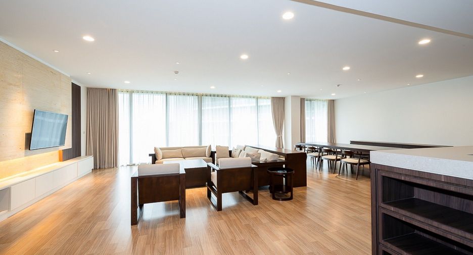 For rent 4 bedrooms condo in Suan Luang, Bangkok